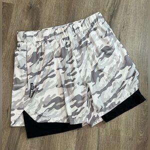 YoungLA XXL Active Lined Compression Shorts Digital Camo Basketball Sport EUC